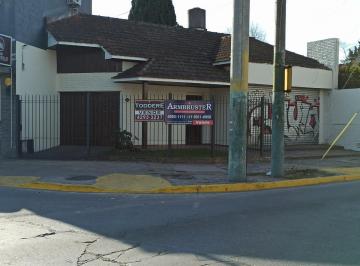 Casa · 161m² · 4 Ambientes · Chalet con Local