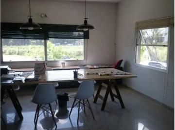 Oficina comercial · 80m² · Oficina en Venta en El Complejo Riviera Park, Benavidez
