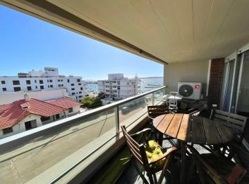 Foto1 · Amplia Terraza, Vista Al Puerto