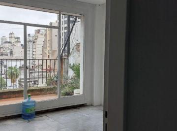 Oficina comercial de 2 ambientes, Barrio Norte · Excelente Oficina Al Frente con Balcón en Barrio Norte - Plaza San Martín! (30 M²)