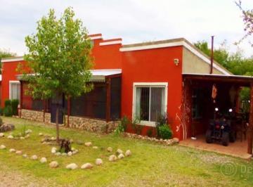 Casa · 610m² · 6 Ambientes · Venta - Complejo de Cabañas de 3 Hectáreas en Valle de Traslasierra, Córdoba