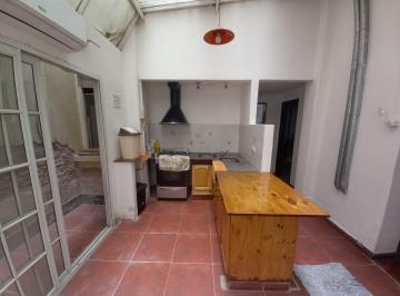 Departamento de 4 ambientes, Barracas · Departamento Tipo Casa 3 Ambientes Amplios