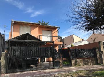 Casa de 3 ambientes, Almirante Brown · Casa 2 Plantas en Venta