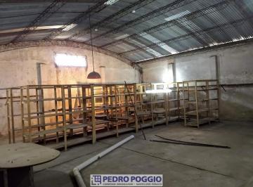 Bodega-Galpón · 237m² · 4 Ambientes · Casa con Galpon Para Deposito y Oficinas