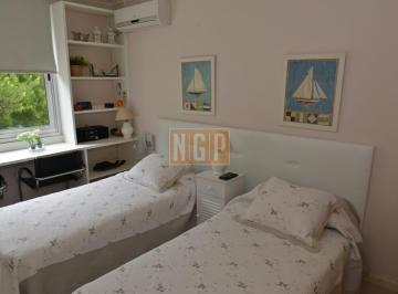 Foto1 · Mono Ambiente con Kitchinete y Baño con Todos Los Servicios con Aire Acondicionado y Tv