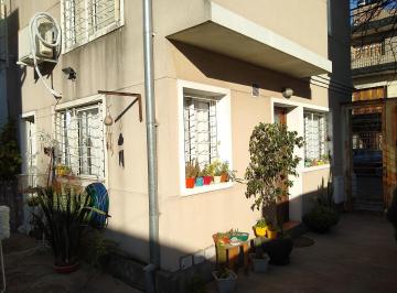 Casa · 75m² · 3 Ambientes · 1 Cochera · Duplex en Venta