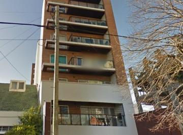 Departamento · 42m² · 2 Ambientes · 1 Cochera · Departamento Venta Moron
