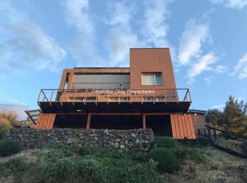 Casa · 140m² · 4 Ambientes · 1 Cochera · Casa en Venta de 2 Dormit en Faldeos del Chapelco en San Martín de Los Andes