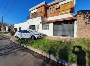 Casa de 3 ambientes, Ituzaingó · Casa PH en Venta en Ituzaingo Norte