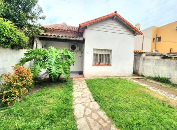 Casa de 3 ambientes, Ituzaingó · Chalet en Venta en Ituzaingo Norte