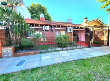 Casa de 5 ambientes, Ituzaingó · Chalet en Venta en Ituzaingo Norte