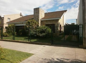 Casa de 6 ambientes, Ituzaingó · Chalet en Venta Cond en Ituzaingo Norte