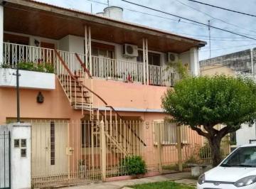 Casa de 3 ambientes, Morón · Casa PH en Venta en Haedo Sur