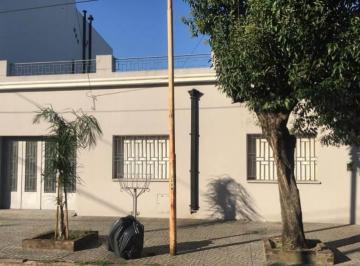 Casa · 77m² · 3 Ambientes · 1 Cochera · Casa en Venta en Lomas del Mirador
