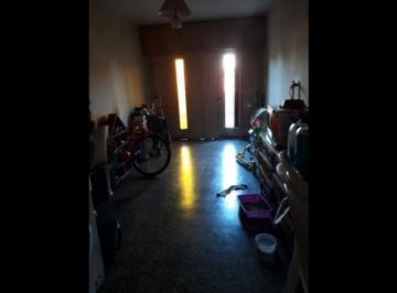 Casa · 65m² · 3 Ambientes · 1 Cochera · Duplex en Venta en Ramos Mejia Sur