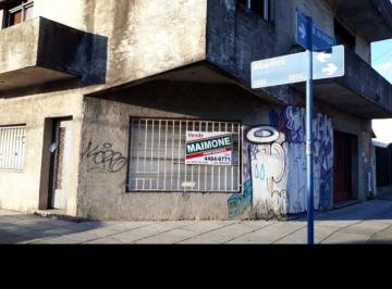 Casa · 200m² · 8 Ambientes · 1 Cochera · Casa en Venta en Ramos Mejia Sur