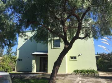 Casa · 225m² · 5 Ambientes · Casa en Venta en Santa Teresa
