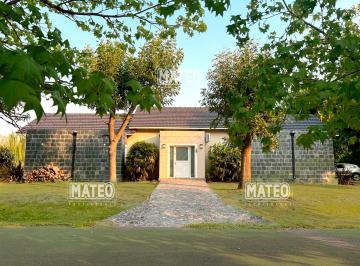 Casa de 4 ambientes, Luján · Construida en Planta Baja