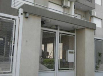 Casa · 42m² · 2 Ambientes · 1 Cochera · Departamento Venta Moron