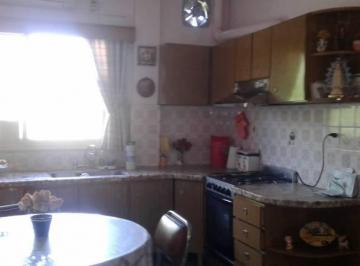 Departamento · 123m² · 5 Ambientes · Venta Departamento 5 Ambientes 123 m² Caseros