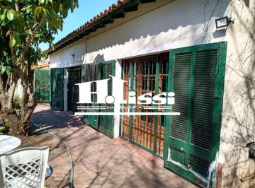 Casa de 7 ambientes, Lomas de Zamora · Chalet Sobre Amplio Terreno - Temperley Este