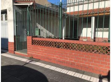 Casa · 170m² · 3 Ambientes · Casa en Lote Propio - Apta Credito