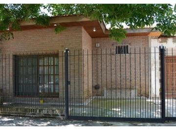 Casa · 180m² · 4 Ambientes · Venta de Chalets en Monte Grande