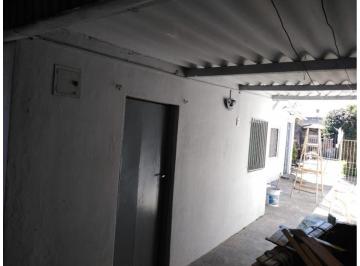 PH · 70m² · 3 Ambientes · Buen PH con Fondo, Sobre Lote de 8.66 X 30 Mtros. Se Escucha