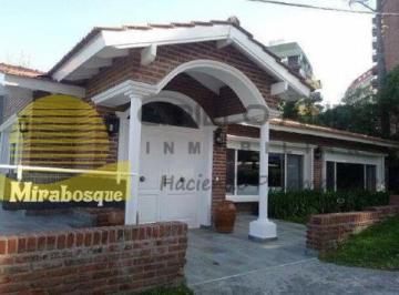 Casa · 287m² · 6 Ambientes · No Busques Mas! de La Ballena 165 "La Mejor Ubicacion"