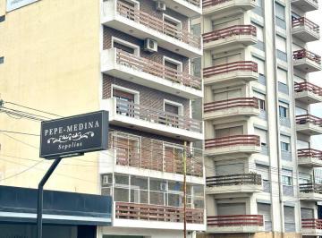 Departamento · 102m² · 4 Ambientes · 1 Cochera · Departamento - Remedios de Escalada