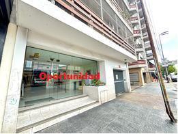 Departamento · 102m² · 4 Ambientes · 1 Cochera · Departamento - Remedios de Escalada