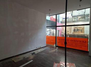 Local comercial · 28m² · Local Doble en Galería Las Américas