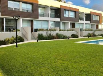 Casa · 90m² · 3 Ambientes · 2 Cocheras · Casa Venta Ituzaingo