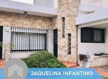 Casa · 170m² · 4 Ambientes · 2 Cocheras · Venta Casa Ramos Mejía 4 Ambientes. 550 Mtrs