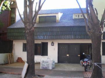 Casa de 4 ambientes, San Isidro · Casa Refaccionada en Acasusso