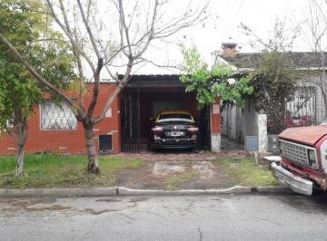 Casa · 250m² · 5 Ambientes · 1 Cochera · Casa en Venta en Ramos Mejia
