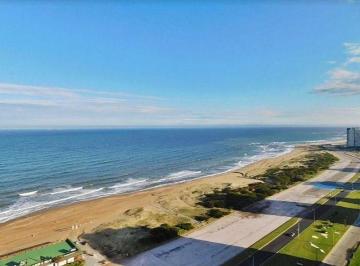 BPV-BPV-5885_2 · 3 Dorm. | Playa Brava Ref: 5885