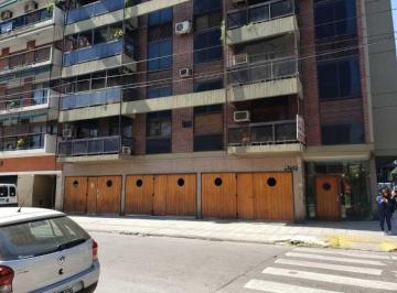 Departamento · 74m² · 4 Ambientes · Retasado Semipiso en Venta 4 Ambientes en Lanus Oeste