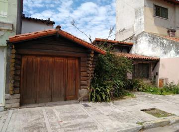 Casa · 270m² · 5 Ambientes · Casa - Banfield