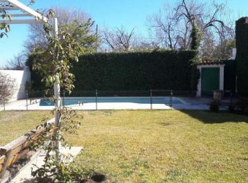 Casa · 352m² · 4 Ambientes · Venta - Casa - Cerro de Las Rosas, Roque Funes