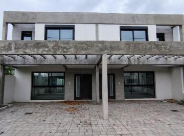 Casa de 6 ambientes, Córdoba · Venta de Duplex 3 Dorm en Chacras del Norte