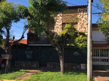 Casa · 198m² · 4 Ambientes · 1 Cochera · Casa - Lomas de Zamora Oeste