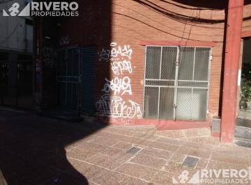 Local comercial · 75m² · Local en Venta Moron Norte - a 3 Cuadras de La Estación!