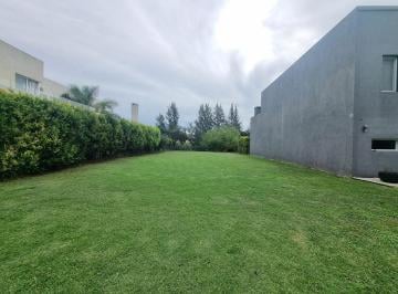 Terreno · 550m² · Barrió Cerrado Los Olivares | Ultimo Lote de 505 m² |
