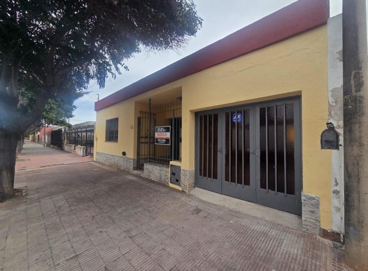 Casa · 110m² · 2 Ambientes · 1 Cochera