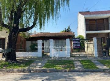 Casa · 90m² · 3 Ambientes · 3 Cocheras · Casa en Venta en Ituzaingo
