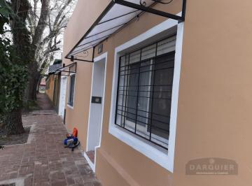 Casa · 120m² · 2 Dormitorios · 2 Cocheras · Casa - Adrogue