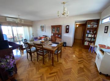 Departamento de 3 ambientes, Lanús · Excelente Departamento 3 Ambientes 109 m Cuadrados