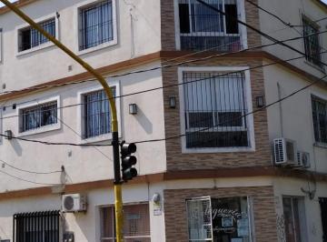 Departamento de 3 ambientes, Esteban Echeverría · Departamento 3 Ambientes en Segundo Piso. Sin Expensas! muy Buen Estado!
