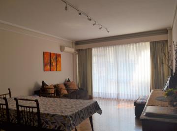 Living comedor · Alquiler - Tucumán Al 2100, Balvanera,4 Ambientes, Excelente